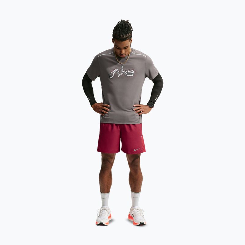 Pánské běžecké šortky Nike Miler tough red/sport red 2