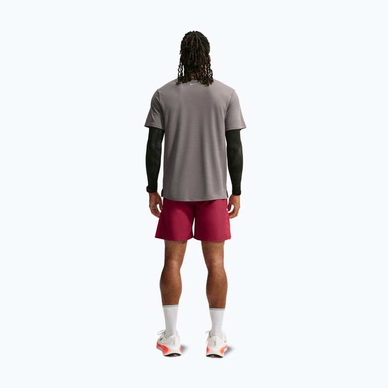 Pánské běžecké šortky Nike Miler tough red/sport red 3