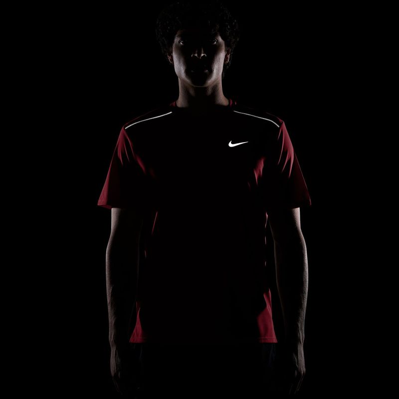 Pánské běžecké tričko Nike Miler Dri-Fit UV tough red/mystic dates 7