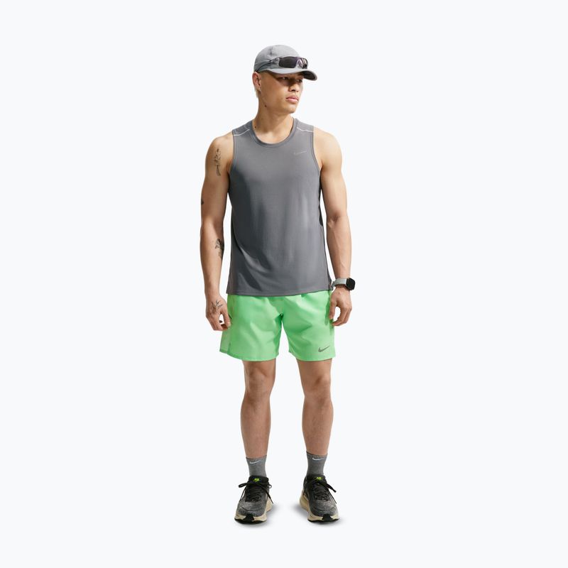Pánské běžecké šortky Nike Miler illusion green 2