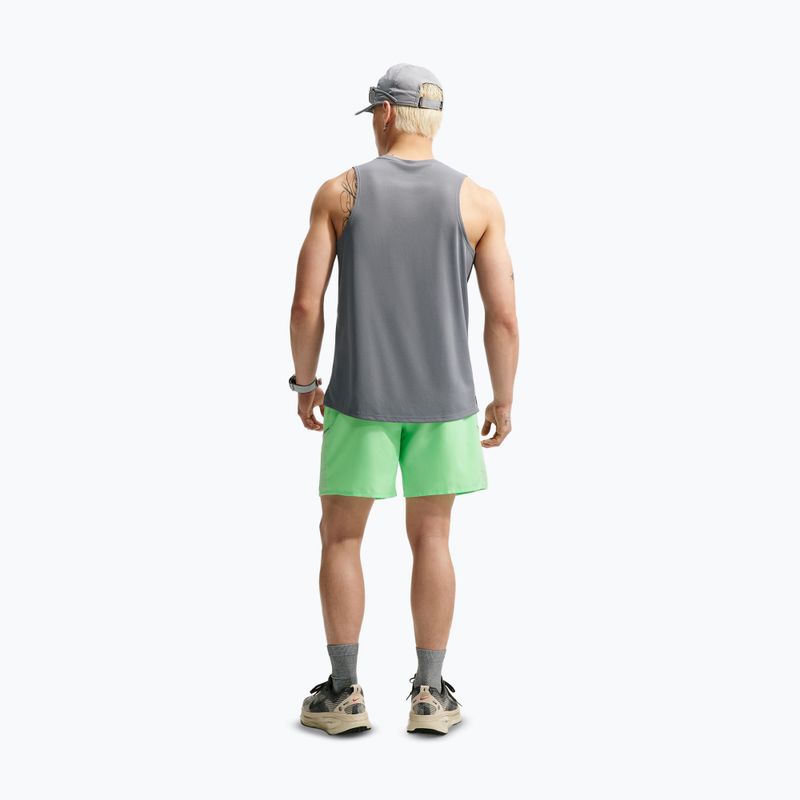 Pánské běžecké šortky Nike Miler illusion green 3