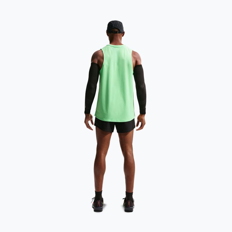 Pánské běžecké tričko Nike Miler illusion green 3