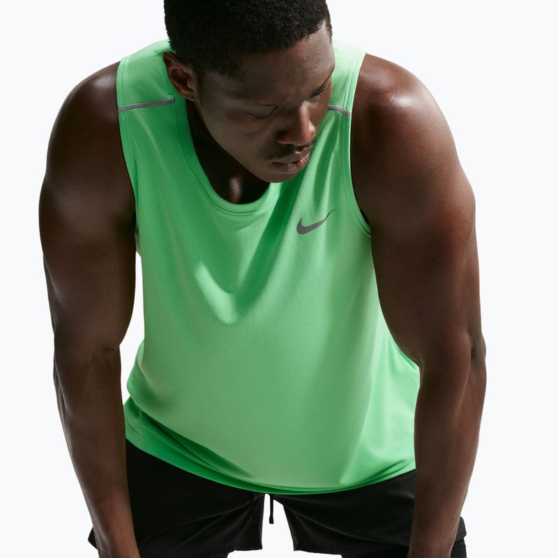 Pánské běžecké tričko Nike Miler illusion green 7