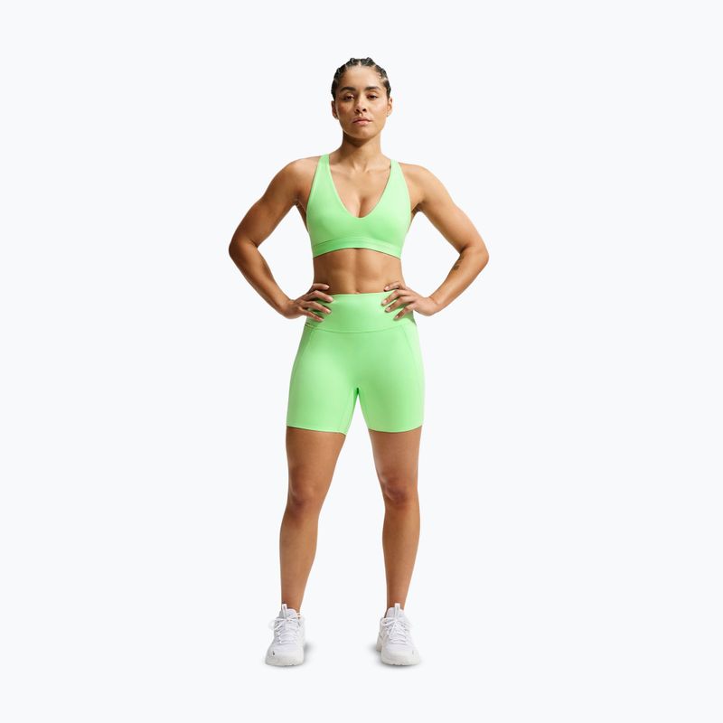 Sportovní podprsenka Nike Indy Strappy illusion green/black 2