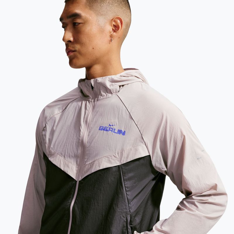 Pánská běžecká bunda Nike Stride college grey/anthracite 4