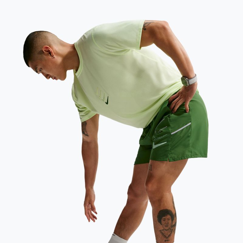 Pánské běžecké šortky Nike Miler forest green 4