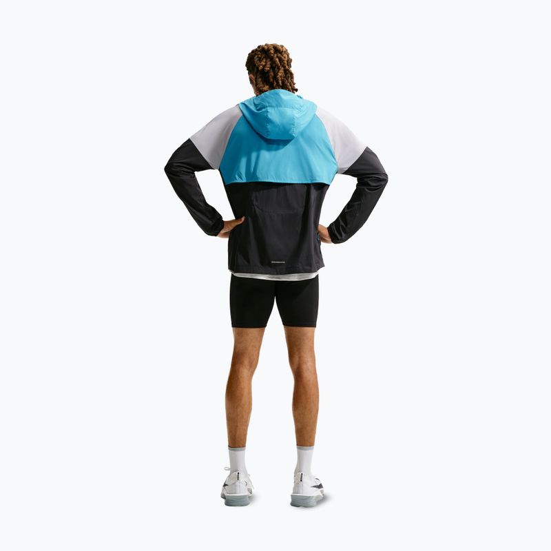 Pánská běžecká bunda Nike Impossibly Light Windrunner black/light current blue/wolf grey 3