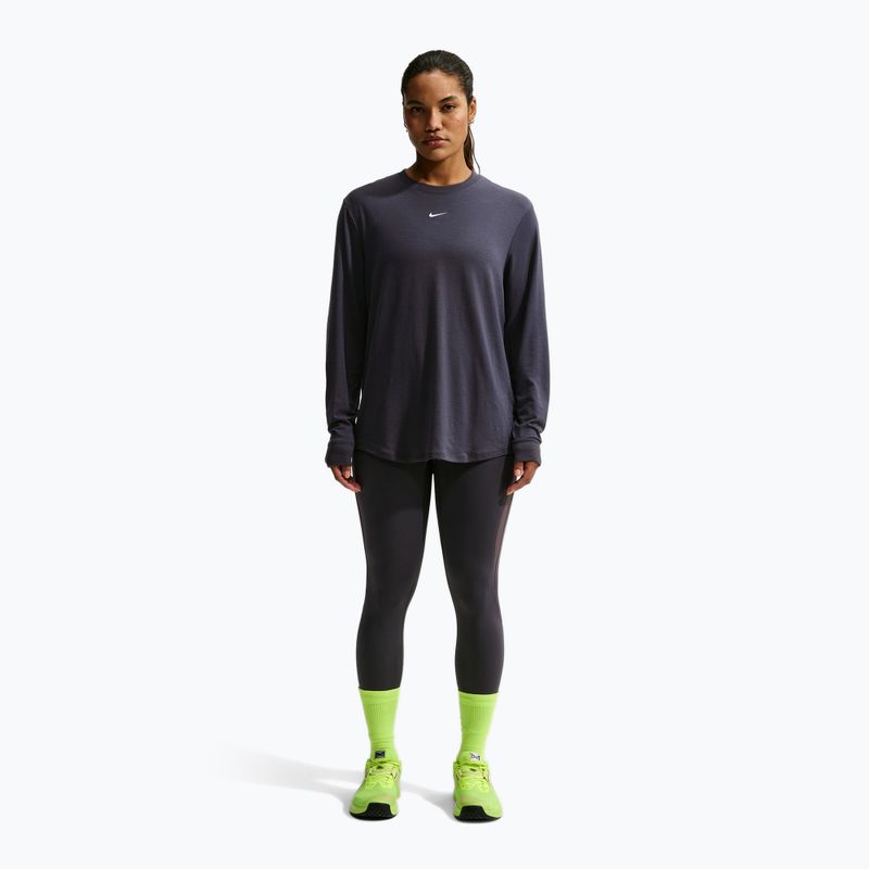 Dámské tréninkové tričko Longsleeve Nike One Relaxed Dri-Fit gridiron/white 2