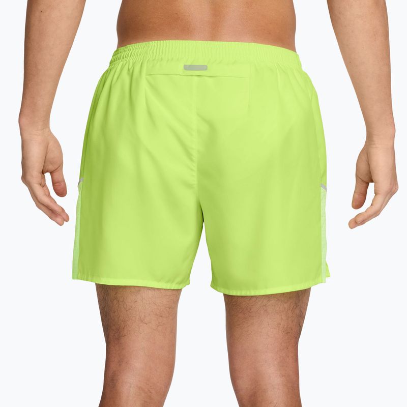 Pánské šortky Nike Miler Dri-Fit Brief Lined 5" light lemon twist 2