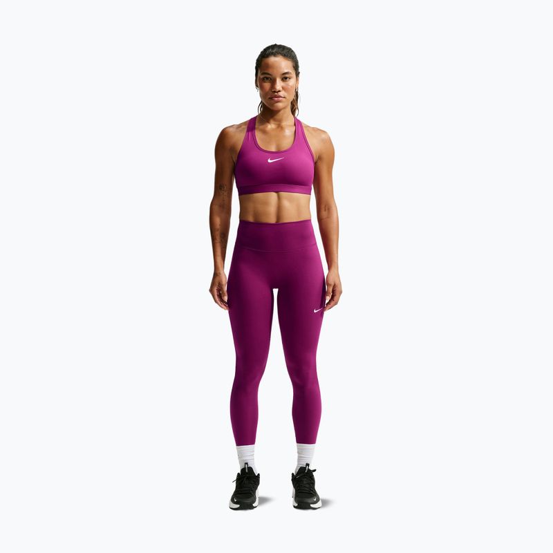 Dámská sportovní podprsenka Nike Swoosh Medium Support true berry/white 2