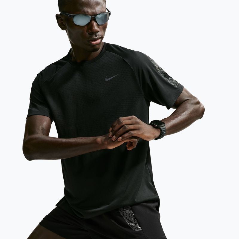 Pánské běžecké šortky Nike Stride black 5