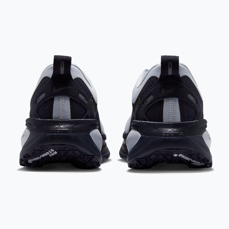 Pánské běžecké boty Nike Vomero 18 GORE-TEX football grey/gridiron/metallic dark grey 2