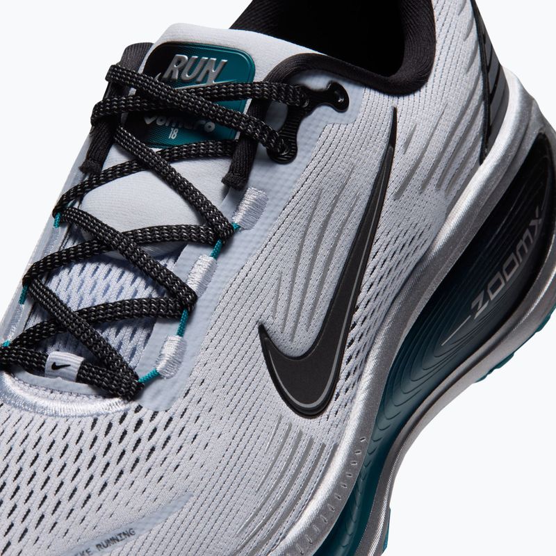 Pánské běžecké boty Nike Vomero 18 football grey/metallic cool grey/black 5