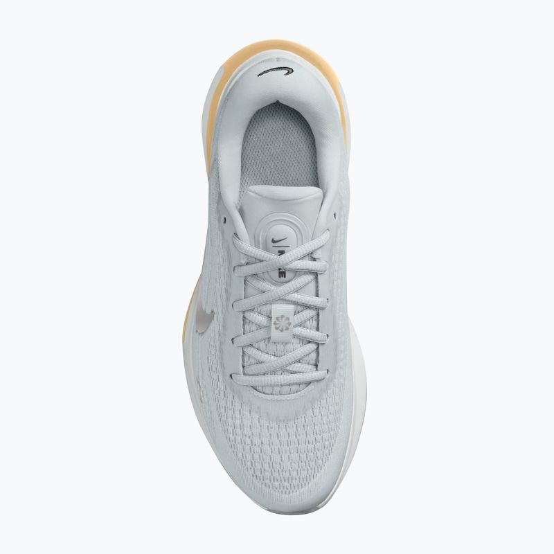 Dámské běžecké boty Nike Journey Run pure platinum/metallic silver 2
