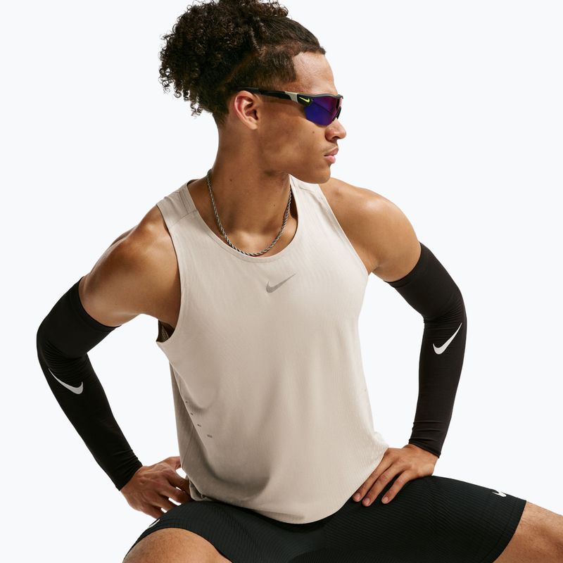 Pánské běžecké tričko Nike Stride cream Ii/sail 4
