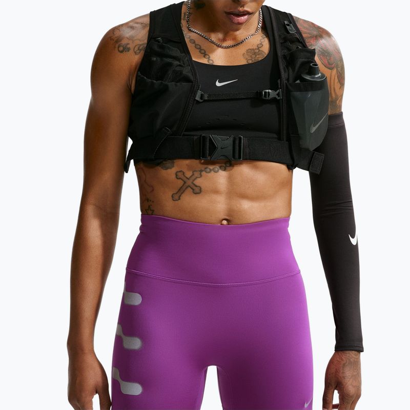 Dámské běžecké šortky Nike Tempo Flash bold berry 4