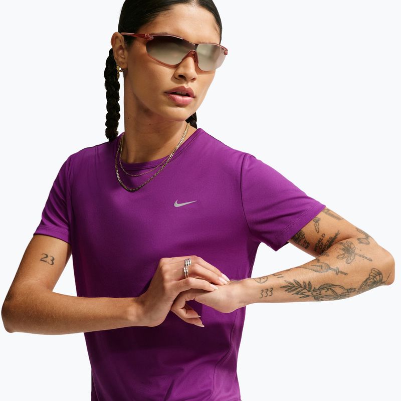 Dámské běžecké tričko Nike Tempo SS bold berry 5