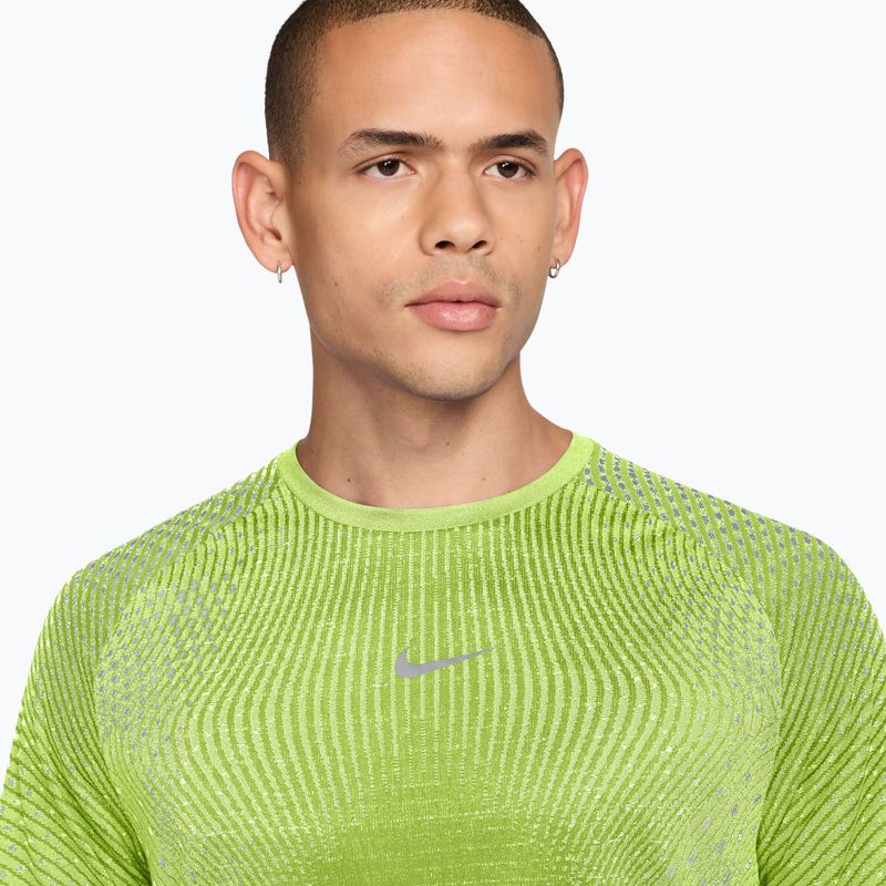 Pánské běžecké tričko Nike Stride Aero-FIT light lemon twist 3