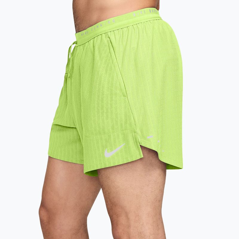 Pánské běžecké šortky Nike Stride light lemon twist 3