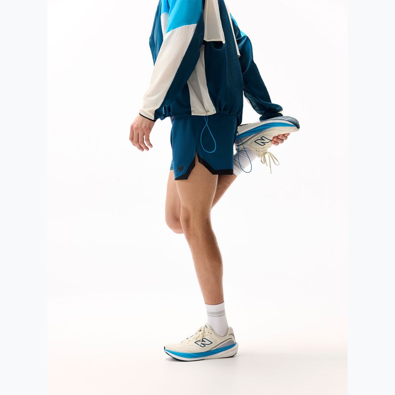 Pánské běžecké šortky New Balance Run Essentials 5" Short streamsong 9