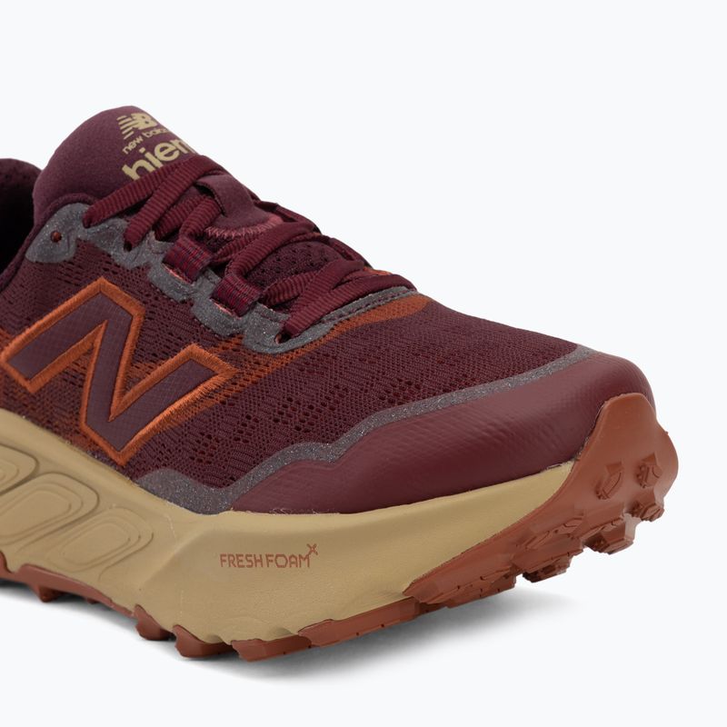 Pánské běžecké boty New Balance Fresh Foam X Hierro V9 mulled wine/neo flame 7