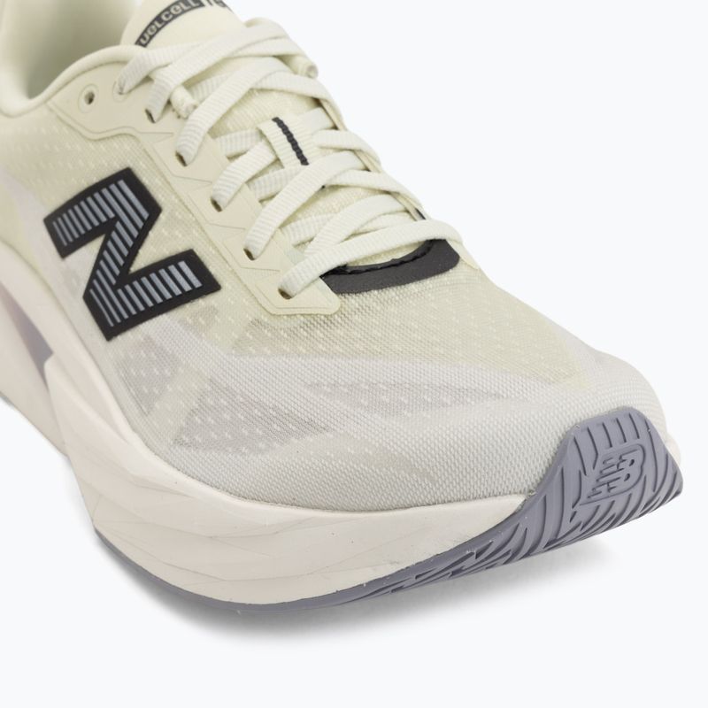 Pánské běžecké boty New Balance FuelCell Rebel V5 pistachio butter/digital mist 7