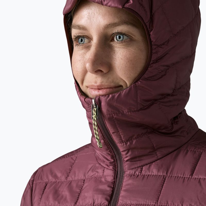 Dámská zateplená bunda Patagonia Nano Puff Hoody berry fig 4