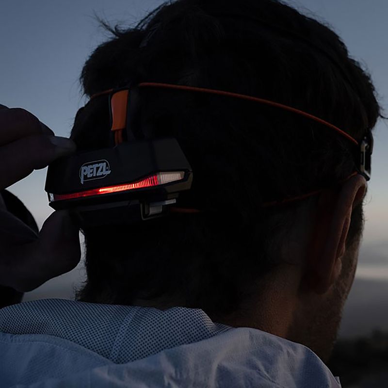 Čelová svítilna Petzl Nao RL černá E105AA00 10