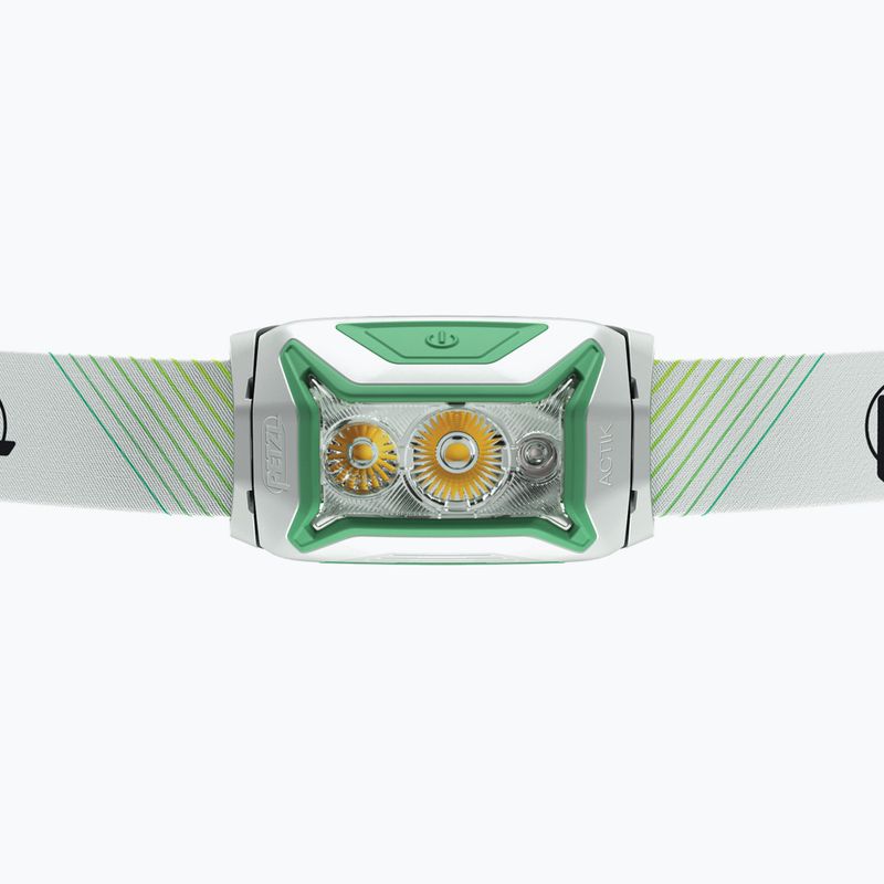 Čelová svítilna Petzl Actik Core zelená E065AA02 2