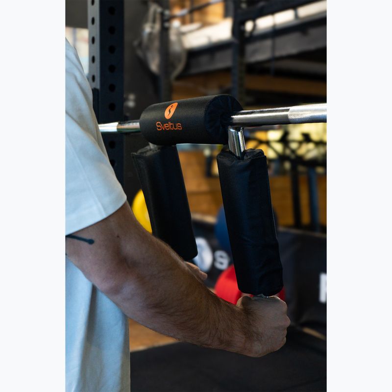 Olympijská osa na dřepy + 2 svorky Sveltus Safety Squat Bar chrome/black 5