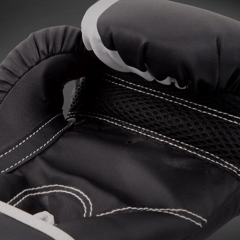 Dětské boxerské rukavice Venum Challenger 2.0 Kids VENUM-03089-001 black/white 2