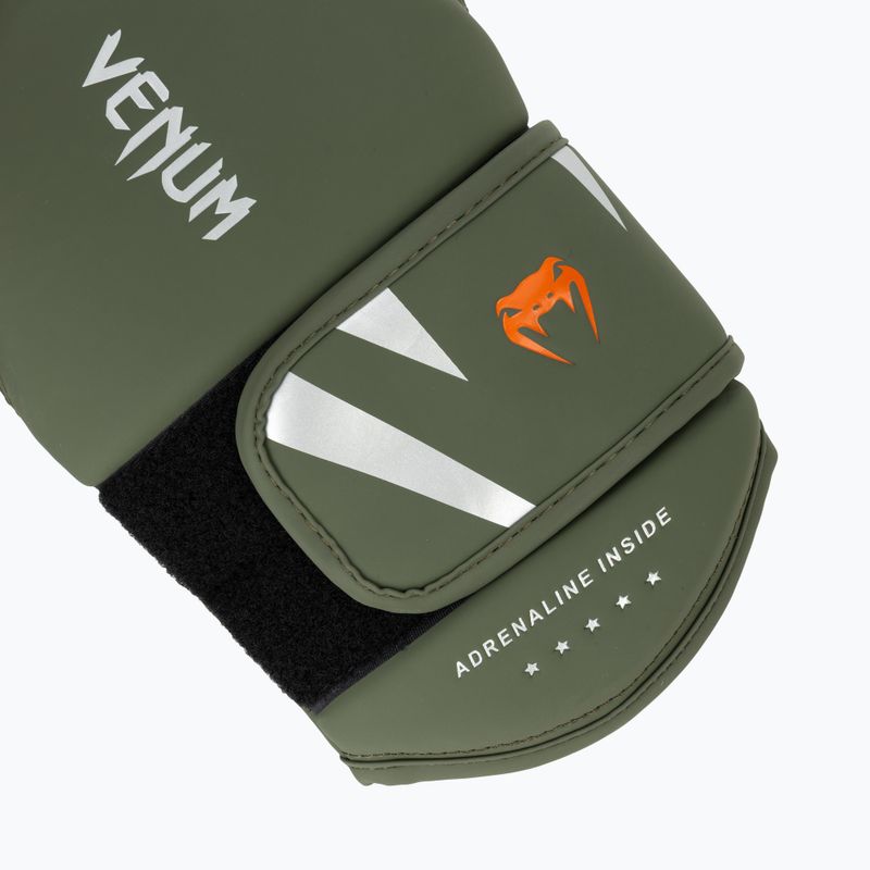 Pánské boxerské rukavice Venum Challenger 4.0 black/khaki 6