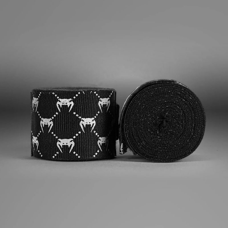 Boxerské bandáže Venum Hand Wraps 250 cm black/white 2