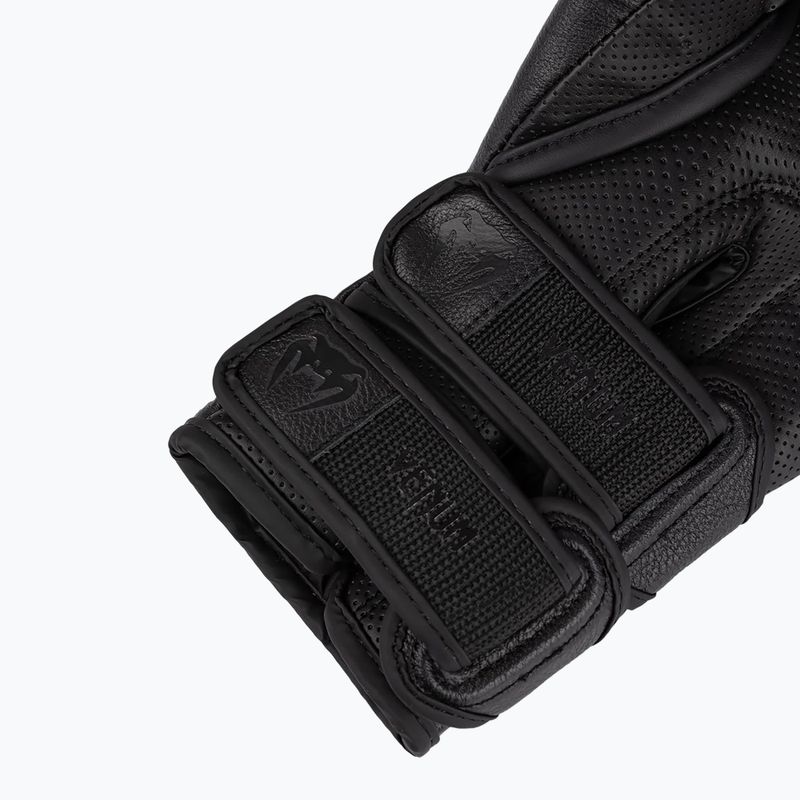 Boxerské rukavice Venum Reverso Boxing black/black 7