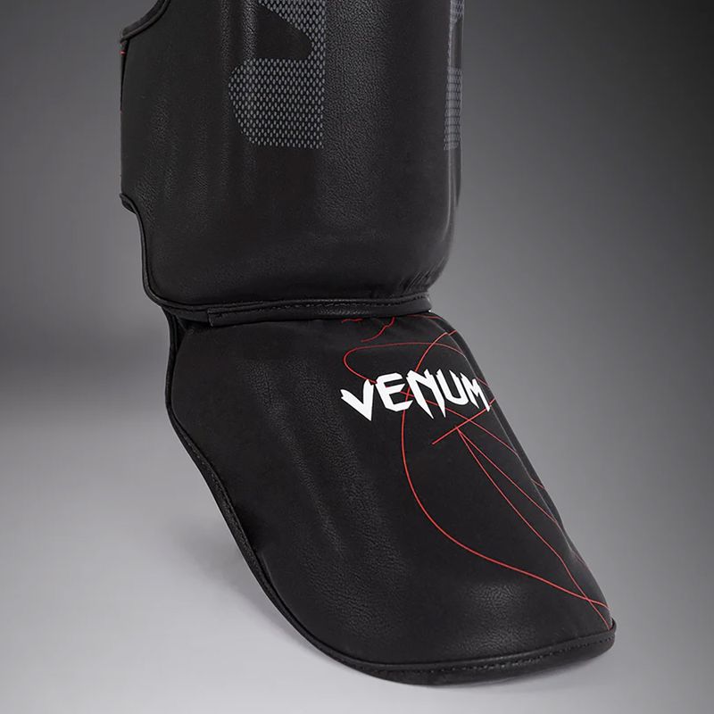 Dámské chrániče holeně a chodidla Venum Tactical XT Shinguards black/fire red 4