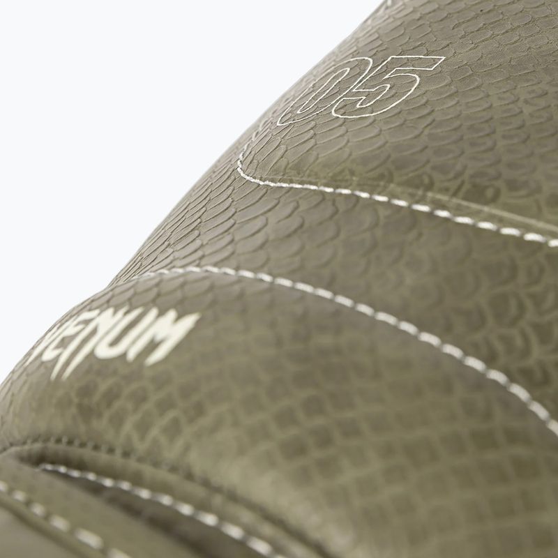 Boxerské rukavice Venum Impact Evo Scales Boxing army green 6