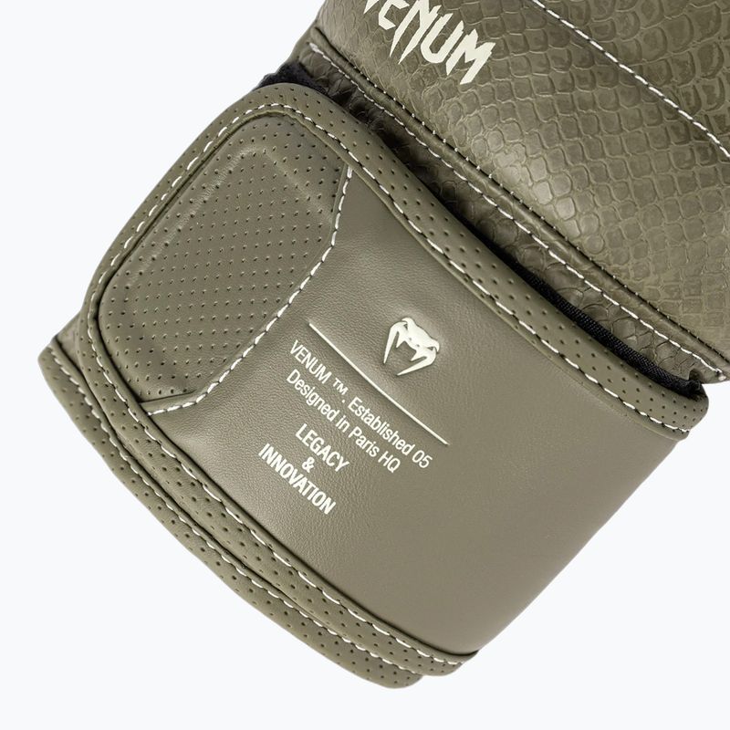 Boxerské rukavice Venum Impact Evo Scales Boxing army green 7