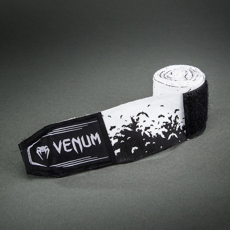 Boxerské bandáže Venum Bats Night Handwraps 400 cm black/white 3