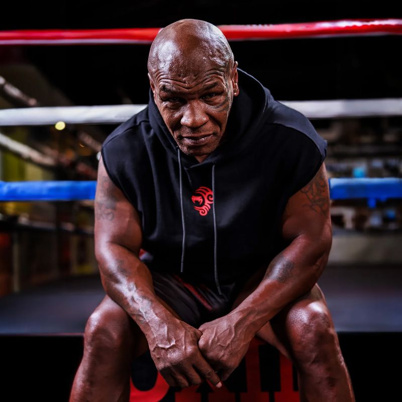 Pánská mikina Venum x Mike Tyson Tiger Sleeveless Hoodie deep black/intense red 8