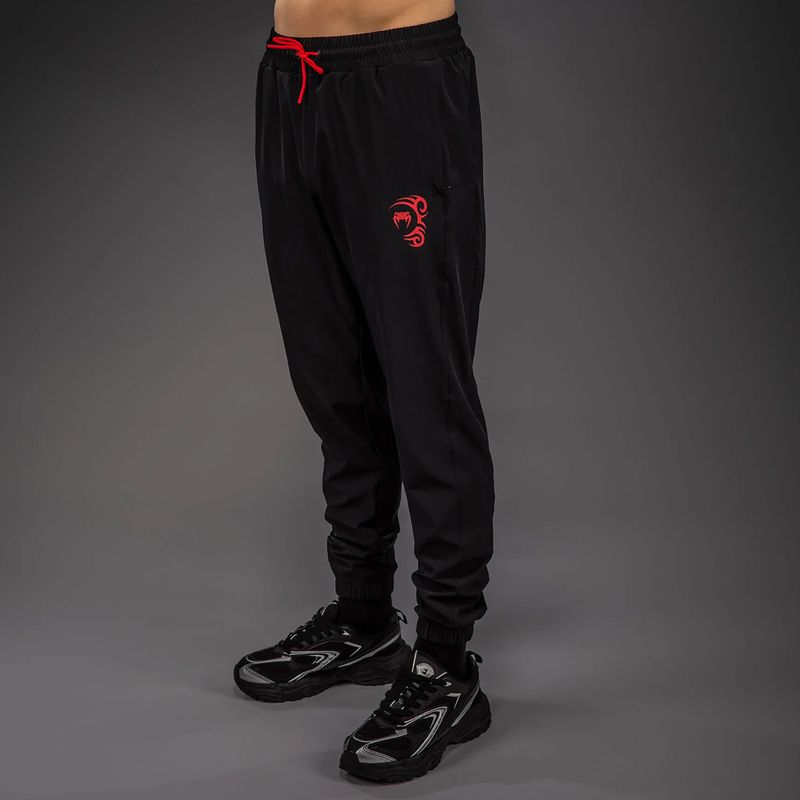 Pánské tréninkové kalhoty Venum x Mike Tyson Tiger Joggers deep black/intense red 3