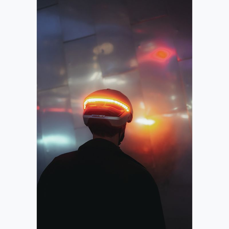 Cyklistická helma s blinkry ABUS Hyp-E volcano titan 8