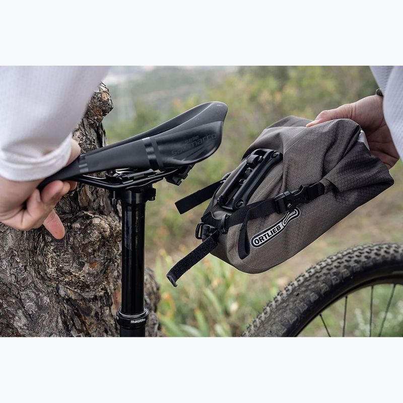 Cyklistická brašna pod sedlo ORTLIEB Saddle-Bag Two 1.6 l dark sand 3