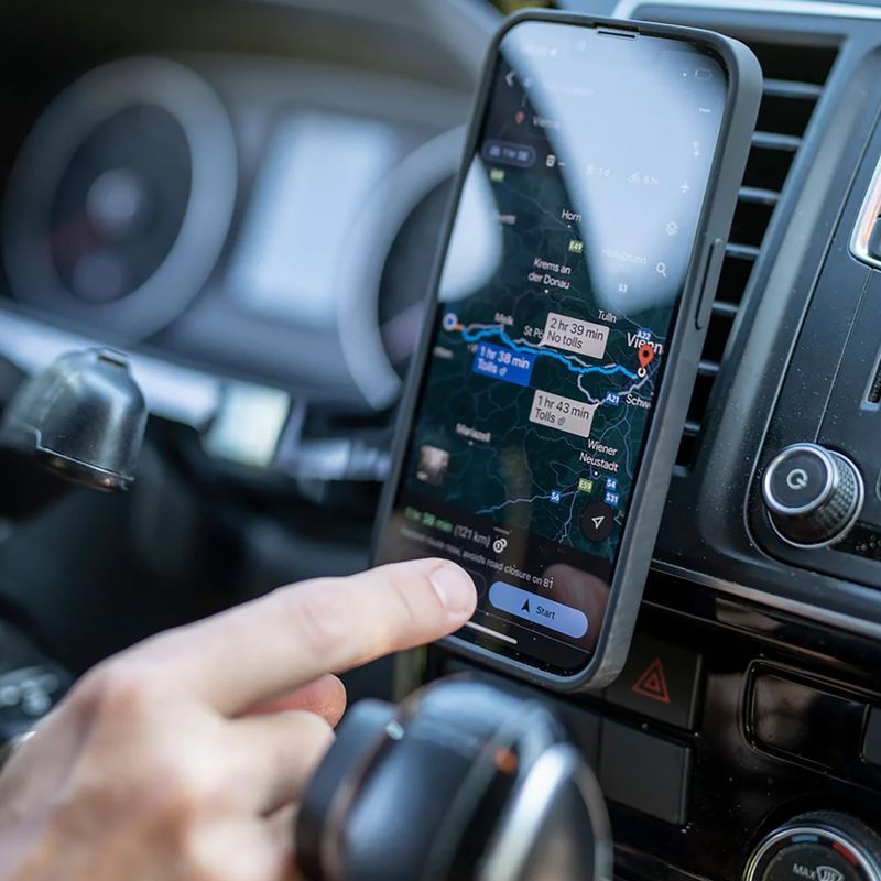 Pouzdro na telefon SP CONNECT for iPhone 15 Plus SPC+ black 11