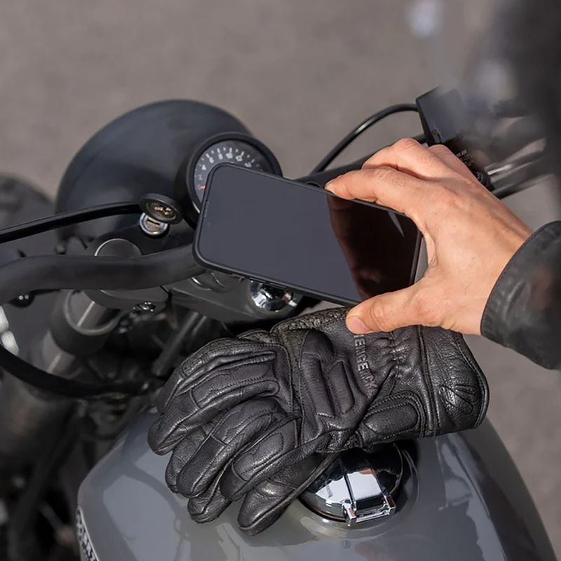 Pouzdro s držákem na kolo SP Connect pro Iphone 11 / XR černé 55224 6