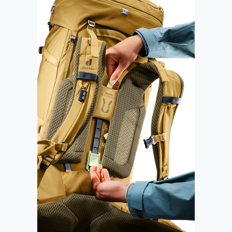 Trekový batoh deuter Aircontact Core 55 + 10 l SL savanna/nori 11