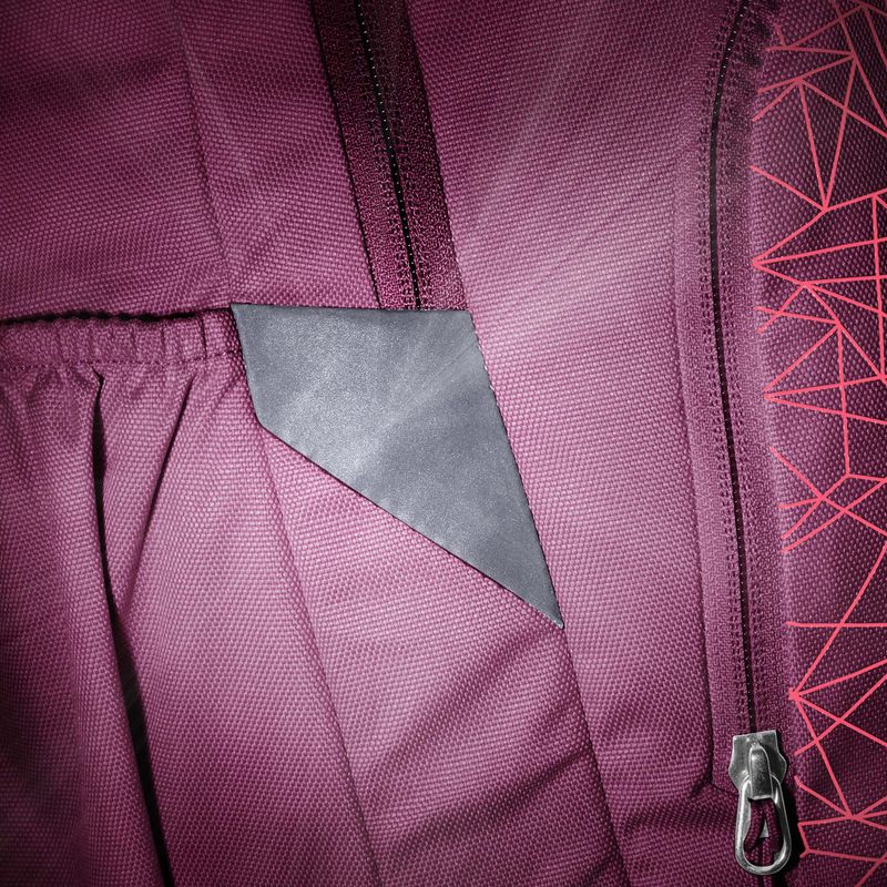 Městský batoh deuter Cotogy 28 l cassis/dahlia 12