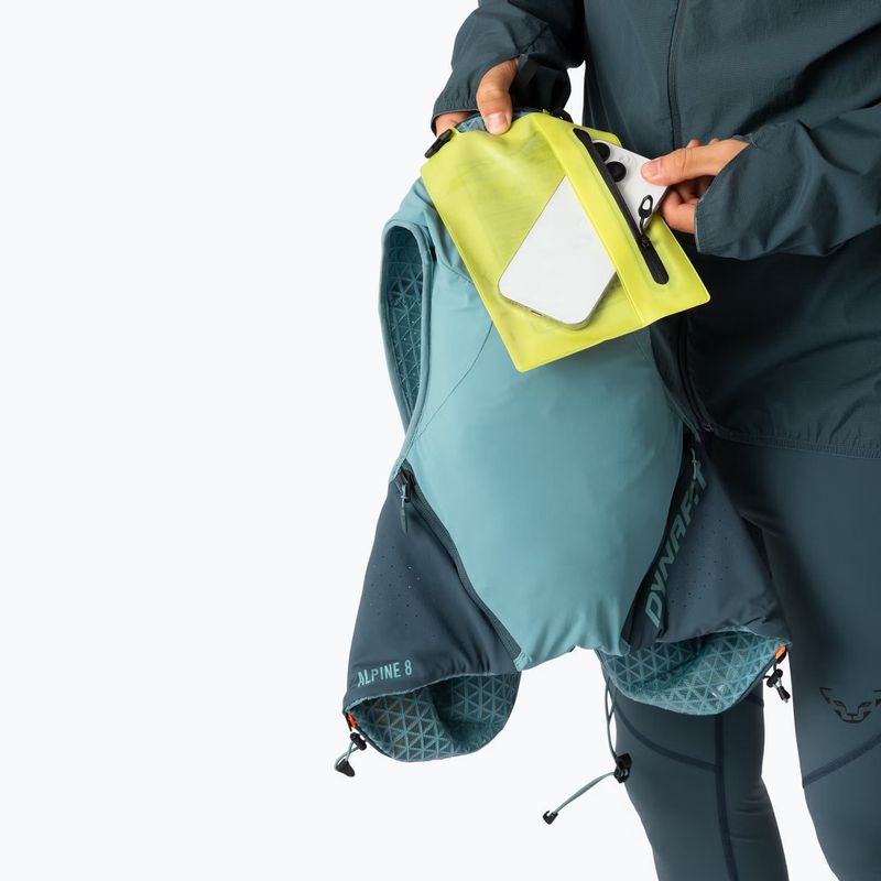 Běžecká vesta DYNAFIT Alpine 8 Vest smoke blue/cinder 11