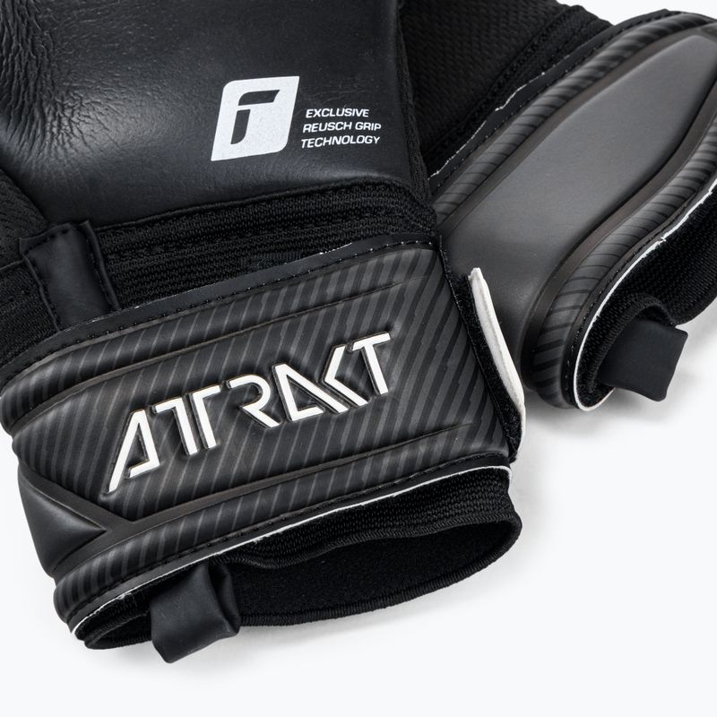 Brankářské rukavice Reusch Attrakt Infinity Finger Support černé 5270720-7700 4