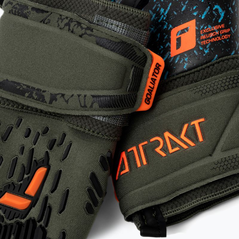 Brankářské rukavice Reusch Attrakt Freegel Fusion Goaliator zelené 5370095-5555 5