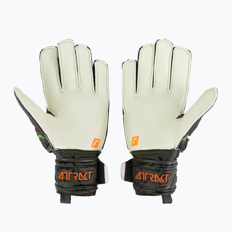 Brankářské rukavice Reusch Attrakt Solid zelené 5370016-5556 2